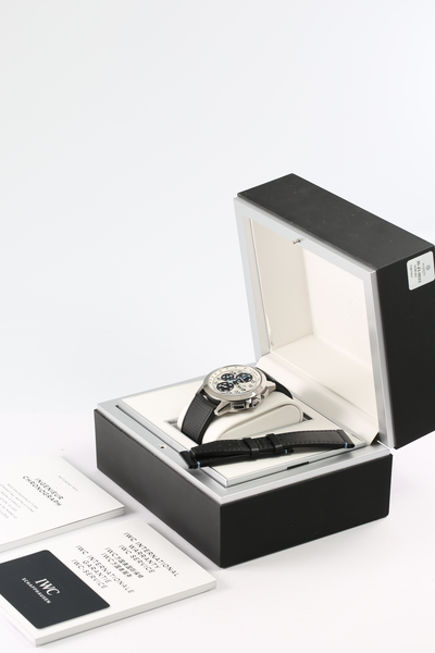 IWC Ingenieur IW381201